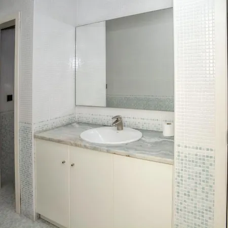 Villa Spacious In With Private Pool 850 M² And Jacuzzi Santo Tirso