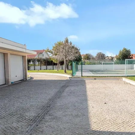 Villa Spacious In With Private Pool 850 M² And Jacuzzi Santo Tirso