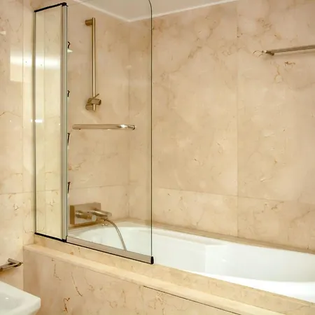 Spacious In With Private Pool 850 M² And Jacuzzi *