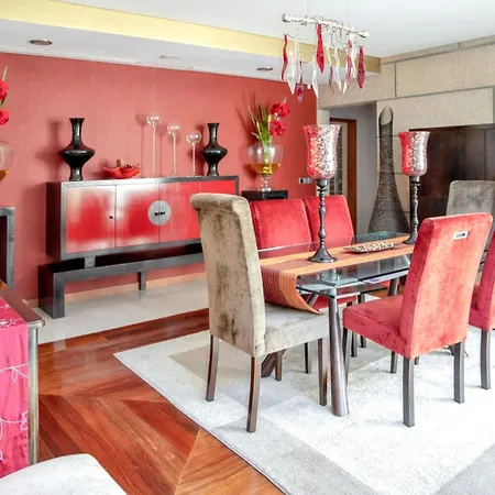 Spacious In With Private Pool 850 M² And Jacuzzi * Santo Tirso