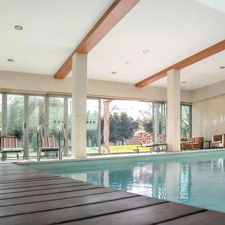 Spacious In With Private Pool 850 M² And Jacuzzi * Santo Tirso