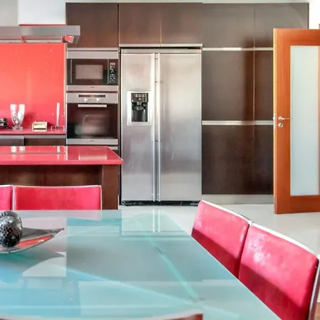 Spacious In With Private Pool 850 M² And Jacuzzi Villa *