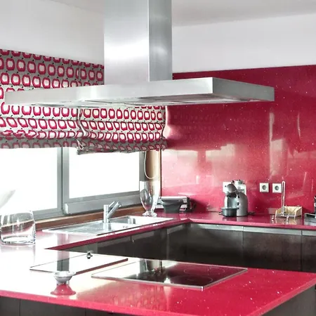 Spacious In With Private Pool 850 M² And Jacuzzi Villa Santo Tirso