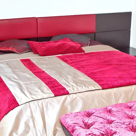 Spacious In With Private Pool 850 M² And Jacuzzi Villa *
