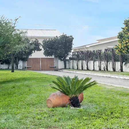 Spacious In With Private Pool 850 M² And Jacuzzi *