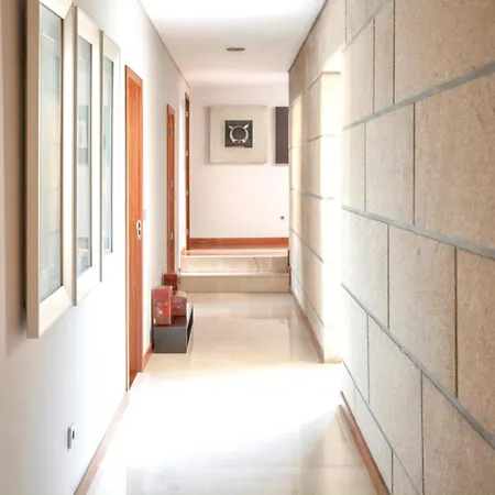 Spacious In With Private Pool 850 M² And Jacuzzi Villa