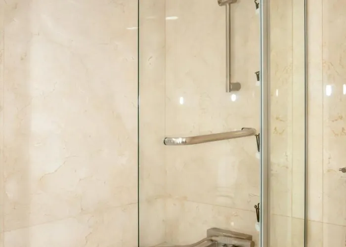 Villa Spacious In With Private Pool 850 M² And Jacuzzi