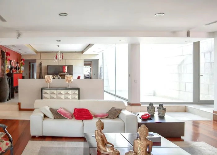 Villa Spacious In With Private Pool 850 M² And Jacuzzi Santo Tirso