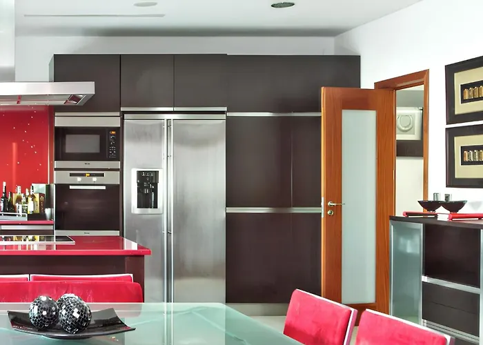 Villa Spacious In With Private Pool 850 M² And Jacuzzi Santo Tirso