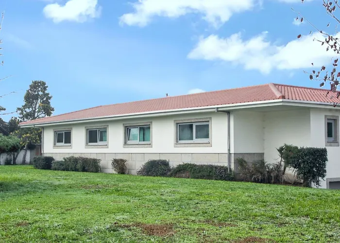 Spacious In With Private Pool 850 M² And Jacuzzi Villa